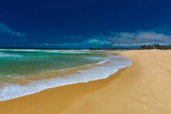 Zandstrand Currimundi Lake Caloundra Sunshine Coast Queensland Australië — Stockfoto