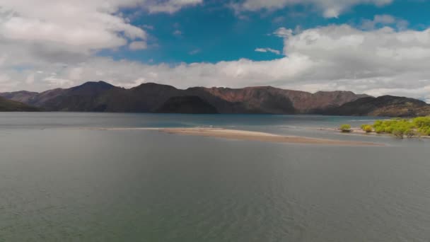 Luchtfoto Drone Beelden Van Emerald Bluffs Deel Van Wanaka Lake — Stockvideo