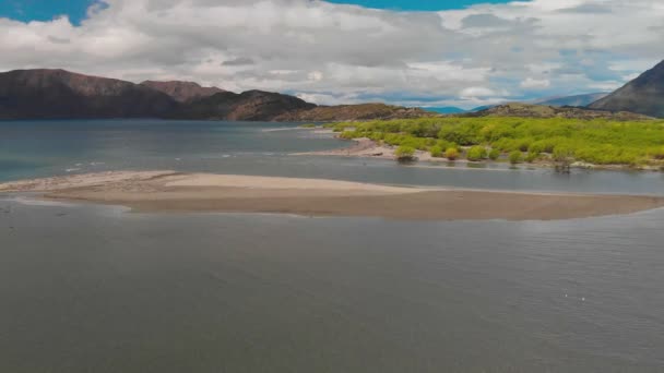 Luchtfoto Drone Beelden Van Emerald Bluffs Deel Van Wanaka Lake — Stockvideo