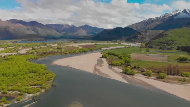 Aerial Drone Footage Emerald Bluffs Part Wanaka Lake South Island — Stock Video