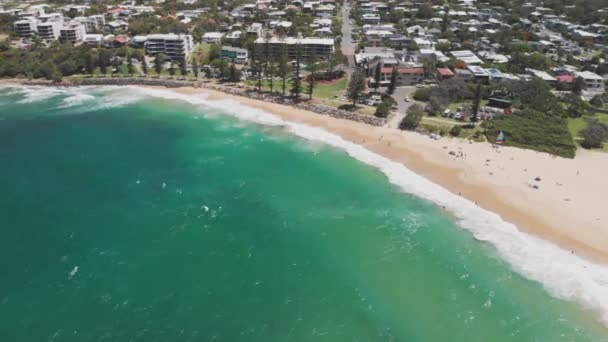 Панорамний Аерофотознімки Метелики Пляж Caloundra Квінсленд Австралія — стокове відео