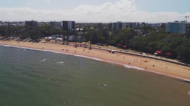 Vista Aérea Drone Suttons Beach Redcliffe Queensland Austrália — Vídeo de Stock