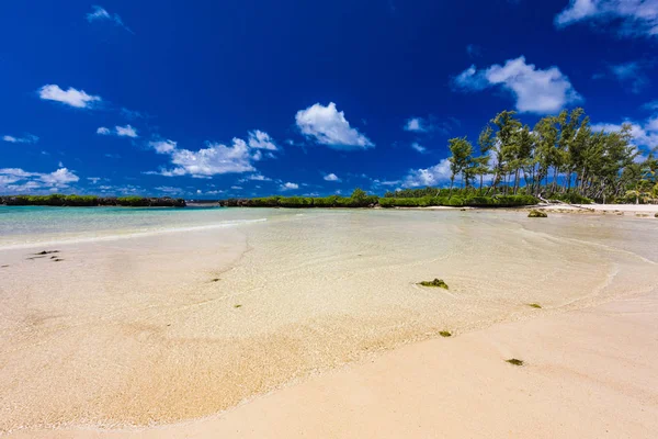 Eton Beach, Efate Island, Vanuatu, cerca de Port Vila - famosa playa —  Fotos de Stock