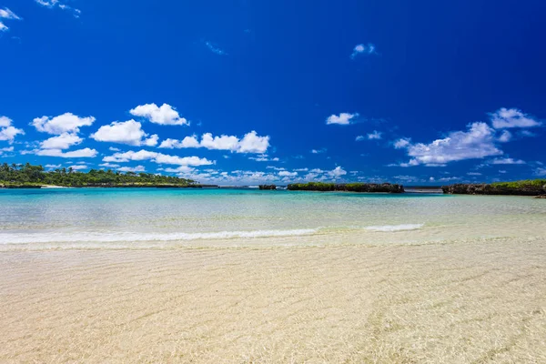 Eton Beach, Efate Island, Vanuatu, near Port Vila - famous beach — Stock Photo, Image