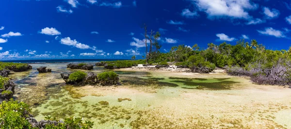 Eton Beach, Efate Island, Vanuatu, w pobliżu Port Vila-słynna plaża — Zdjęcie stockowe