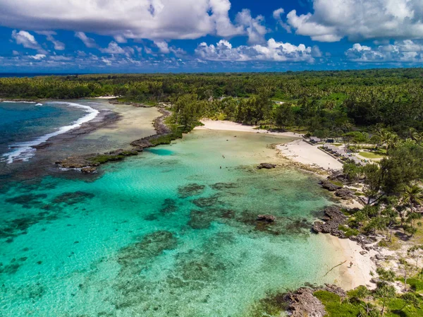 Eton Beach, Efate Island, Vanuatu, perto de Port Vila - famosa praia — Fotografia de Stock