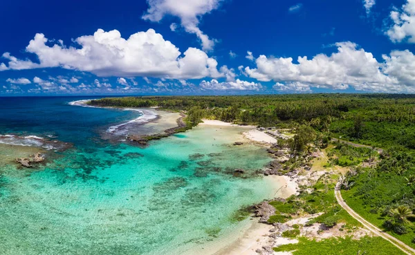 Eton Beach, Efate Island, Vanuatu, perto de Port Vila - famosa praia — Fotografia de Stock