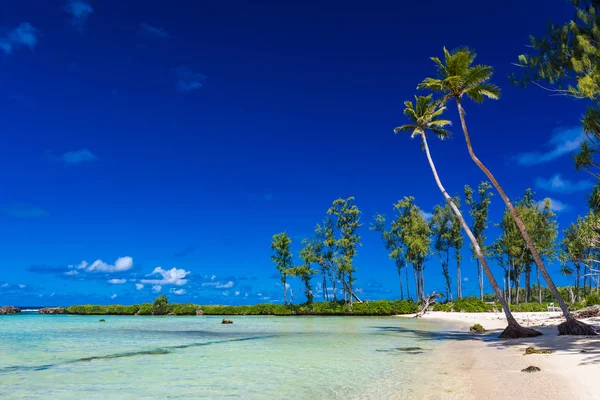 Eton Beach, Efate Island, Vanuatu, blízko Port Vila-slavná pláž — Stock fotografie