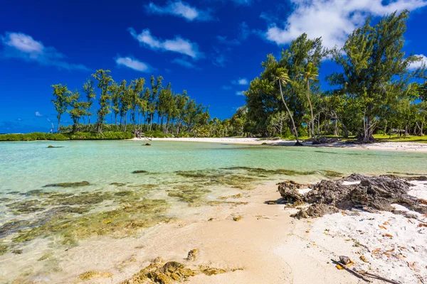 Eton Beach, Efate Island, Vanuatu, near Port Vila - famous beach — Stock Photo, Image