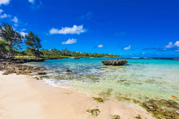 Eton Beach, Efate Island, Vanuatu, near Port Vila - famous beach — Stock Photo, Image