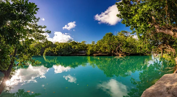 A kék lagúna, Port Vila, Efate, Vanuatu — Stock Fotó