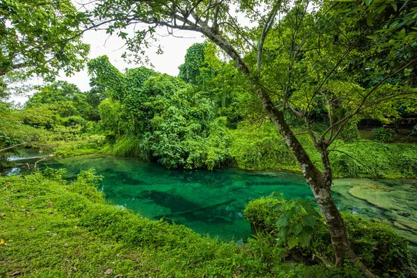 Rarru Rentapao Cascades, Waterfall and the River, Teouma village — Stock Photo, Image