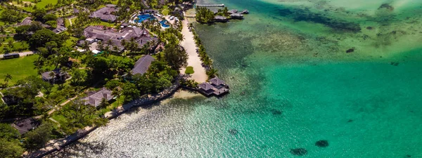 Drohne Luftaufnahme der Insel Erakor, Vanuatu, in der Nähe von Port Vila — Stockfoto