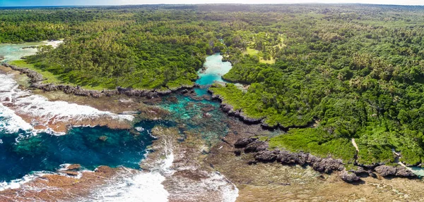 A Lagoa Azul de drone, Port Vila, Efate, Vanuatu — Fotografia de Stock