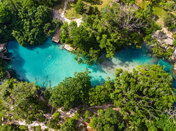 Drone 'dan mavi lagün, Port Vila, Efate, Vanuatu — Stok fotoğraf