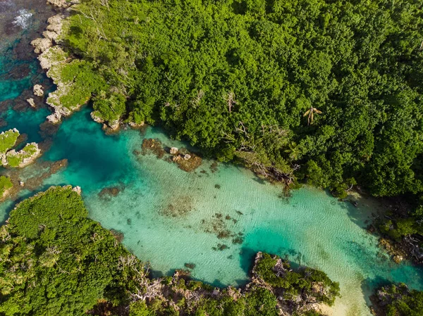 Drone 'dan mavi lagün, Port Vila, Efate, Vanuatu — Stok fotoğraf