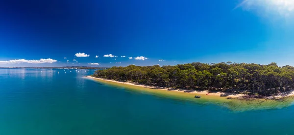 Zonnige dag op Coochiemudlo Island, Brisbane, Queensland, Australi — Stockfoto