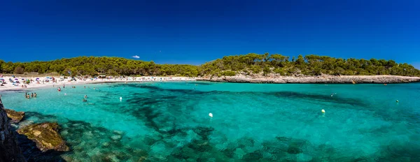 Cala Mondrago Majorka Spain Липня 2020 Люди Насолоджуються Відомим Пляжем — стокове фото