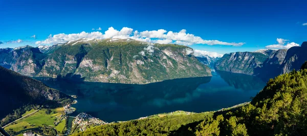 Καταπληκτική Θέα Του Aurlandsfjord Sognefjorden Από Την Άποψη Stegastein Νορβηγία — Φωτογραφία Αρχείου