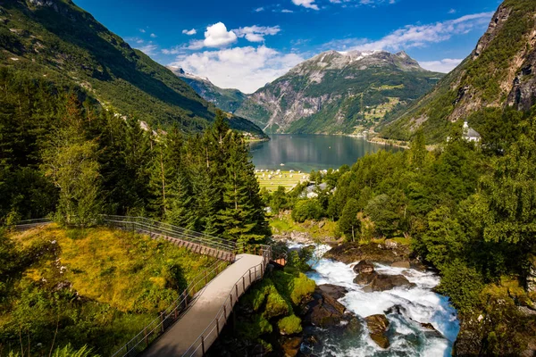 Floden Geirangerelvis Och Storfossens Vattenfall Geiranger Norge — Stockfoto