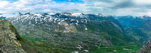 Πανοραμική Άποψη Του Τοπίου Geirangerfjord Και Των Βουνών Από Την — Φωτογραφία Αρχείου