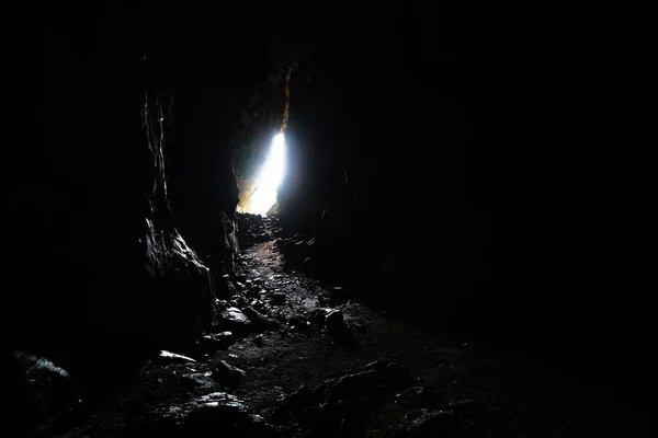 Доступно Печері Бремншешула Аверой Норвегія — стокове фото
