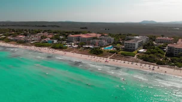 Вид Воздуха Пляж Playa Muro Майорка Испания — стоковое видео