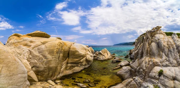Панорама Средиземного Моря Греции Crystal Colorful Water Rocks Vegetation Beac — стоковое фото