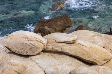 Yunanistan güzel deniz-kıyı görüntüsüyle manzara