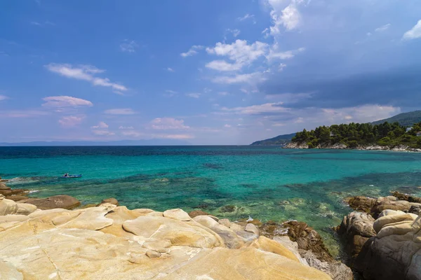 Yunanistan Güzel Deniz Kıyı Görüntüsüyle Manzara — Stok fotoğraf