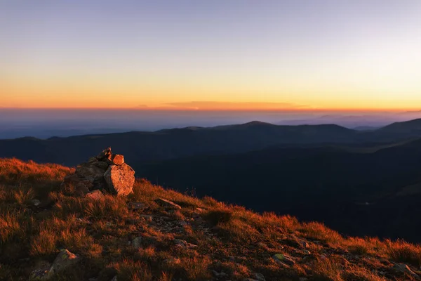 Krajina Krásný Západ Slunce Vrcholcích Hor — Stock fotografie