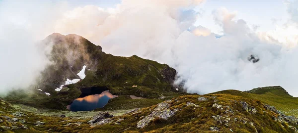 Panorama Delle Montagne Fagaras Della Romania Splendido Paesaggio Con Ghiacciaio — Foto Stock