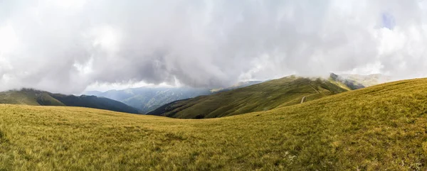 Scènes Montagne Colorées Des Carpates Roumanie — Photo