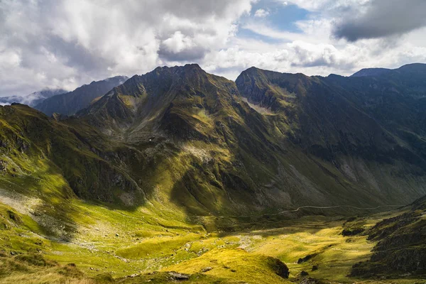 Paisagem Com Picos Montanha Rochosos Verão — Fotografia de Stock