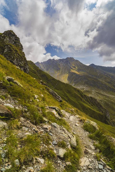 Paesaggio Con Cime Rocciose Estate — Foto Stock