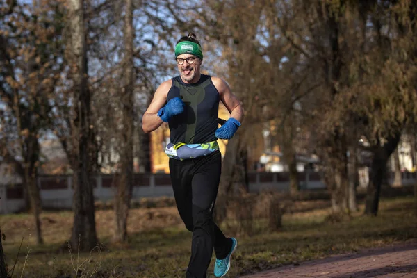 Wydarzenie Sportowe Udziałem Ludzi Różnym Wieku Zorganizowanej Setną Rocznicę Wielkie — Zdjęcie stockowe