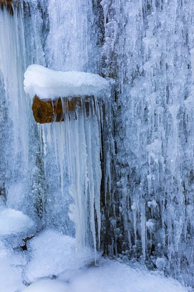 Buz Sarkıtları Çeşitli Formları Buz Resmi — Stok fotoğraf