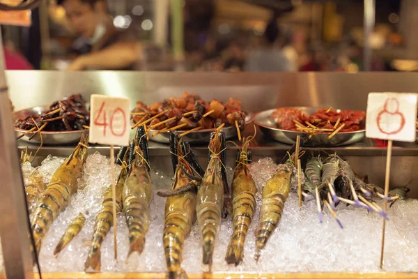 Comida callejera en Kuala-Lumpur — Foto de Stock