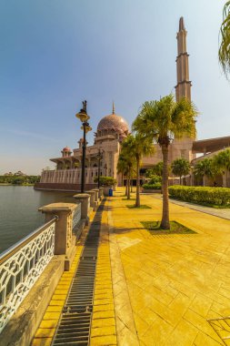 Kuala Lumpur/Malezya: 22 Nisan 2019: güzel kubbe kapağı pembe Ma