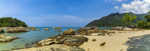 The beautiful summer background of Langkawi Beach in Malaysia. — Stock Photo, Image