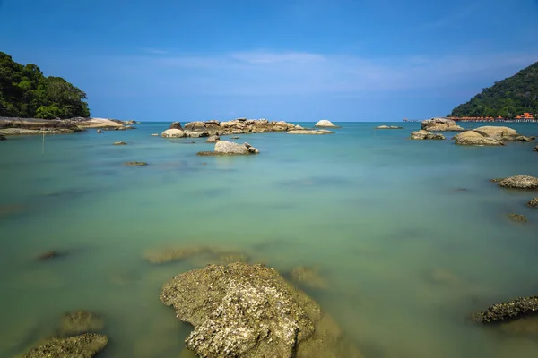 Der schöne sommerliche Hintergrund des Strandes von Langkawi in Malaysia. — Stockfoto