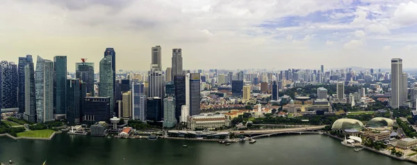 Singapur, 25 kwietnia 2019, bBusiness panorama dzielnicy nad Marin — Zdjęcie stockowe