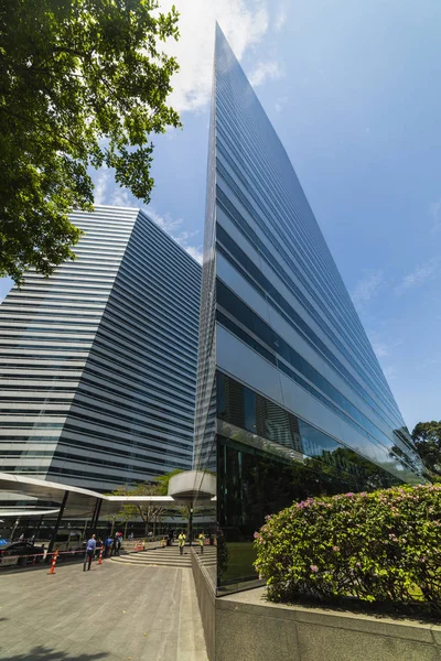 Varios edificios modernos con diseño futurista en Singapur 25 —  Fotos de Stock