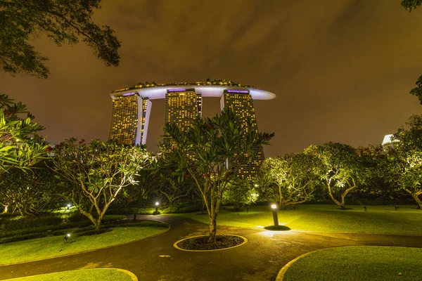 SINGAPORE CITY, SINGAPORE - APRIL 25, 2019: Marina Bay Sands at — Stock Photo, Image