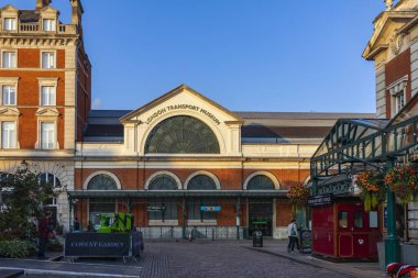 20 -Ağustos -2019, farklı turistik noktaları ziyaret etmek, sokak hayatı