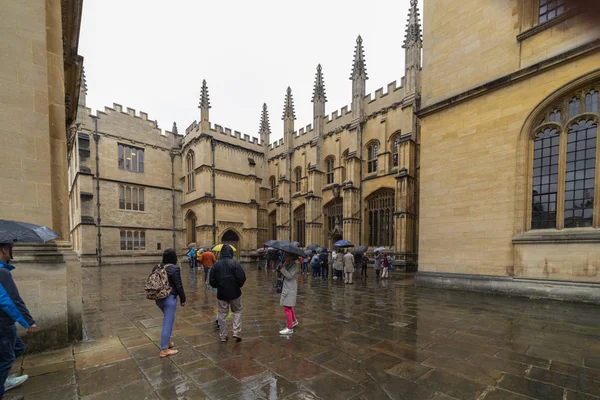 21. srpna 2019, městská prohlídka Oxford UK, Oxfordské univerzity a OTH — Stock fotografie