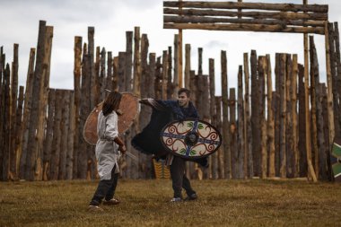 04-Ekim-2019 Ordessos Festivali Tarihi Yeniden Yapılandırma Festivali, Mioveni, Arges, Romanya, Birinci Basım.
