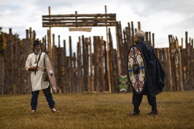04-Ekim-2019 Ordessos Festivali Tarihi Yeniden Yapılandırma Festivali, Mioveni, Arges, Romanya, Birinci Basım.