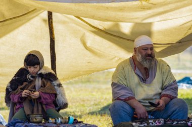 04-Ekim-2019 Ordessos Festivali Tarihi Yeniden Yapılandırma Festivali, Mioveni, Arges, Romanya, Birinci Basım.