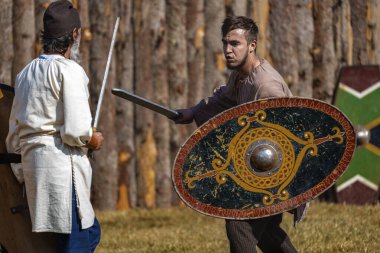 04-Ekim-2019 Ordessos Festivali Tarihi Yeniden Yapılandırma Festivali, Mioveni, Arges, Romanya, Birinci Basım.